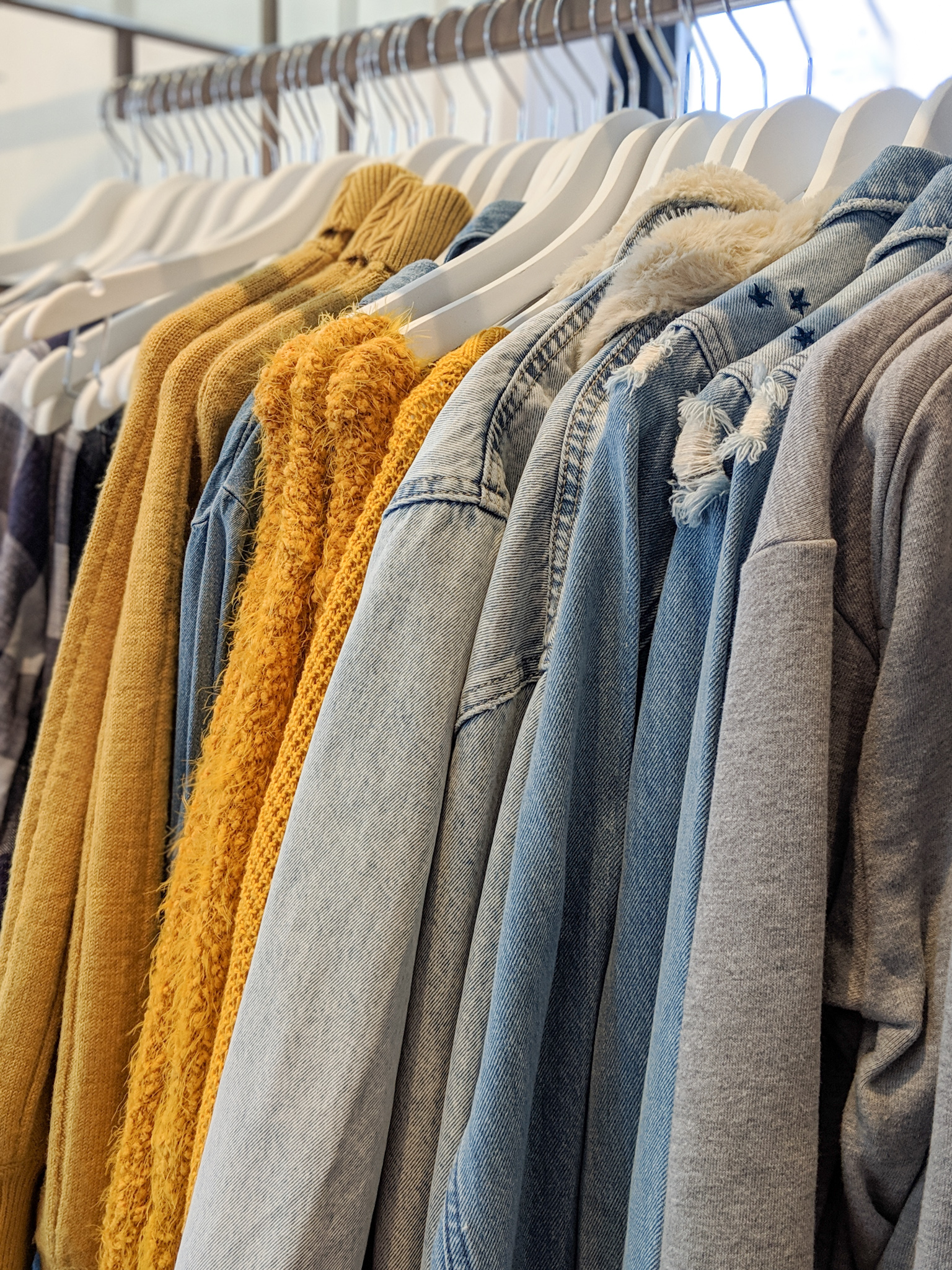 Inside Oakville’s Newest Fashion Boutique Blush and Lace KIKI KHOSLA